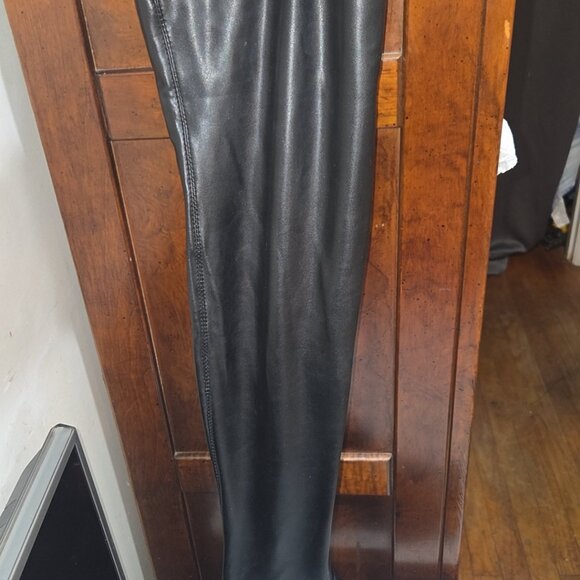 Eureva tall thigh high boots - Picture 2 of 5